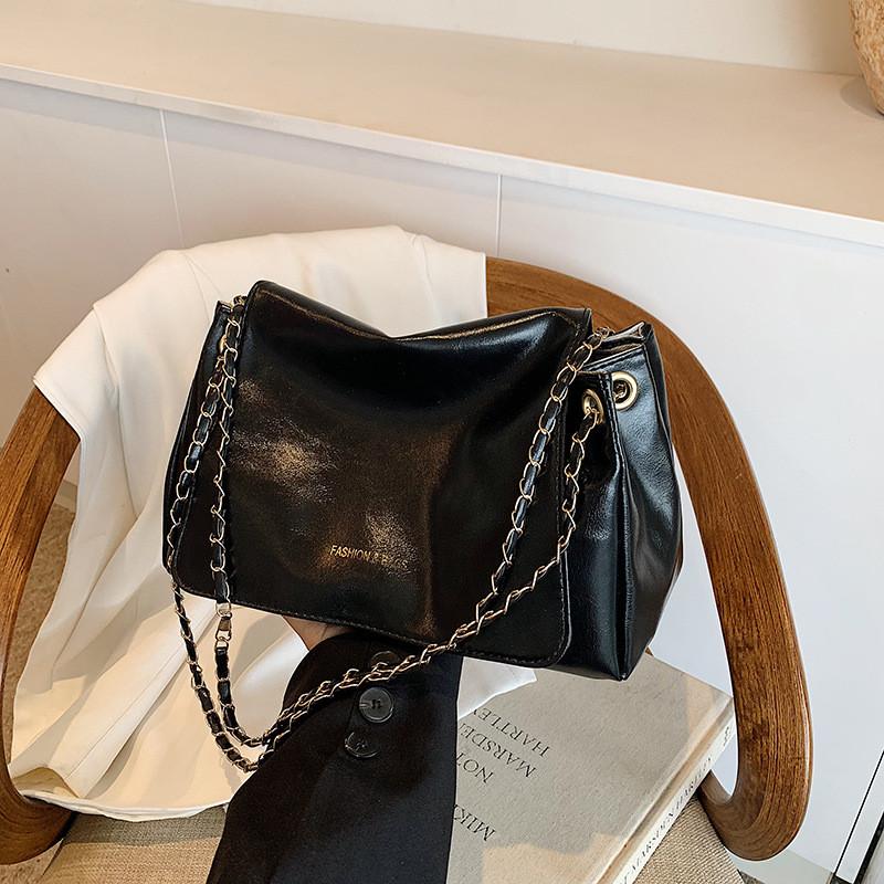 Fashionable Vintage Womens Underarm Bag In Multiple Colors For Everyday Use