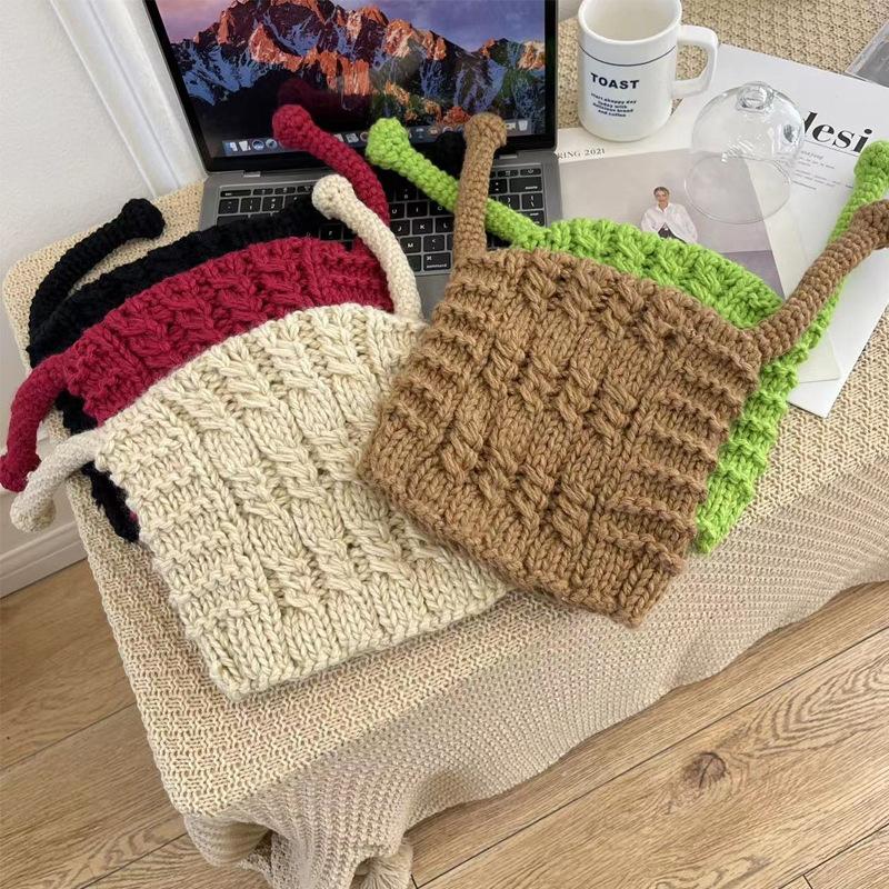 

Japanese Cute Horn Warmth Thickened Handmade Knitted Woolen Hat Women s Autumn and Winter Headband Hat 56-58cm чёрный