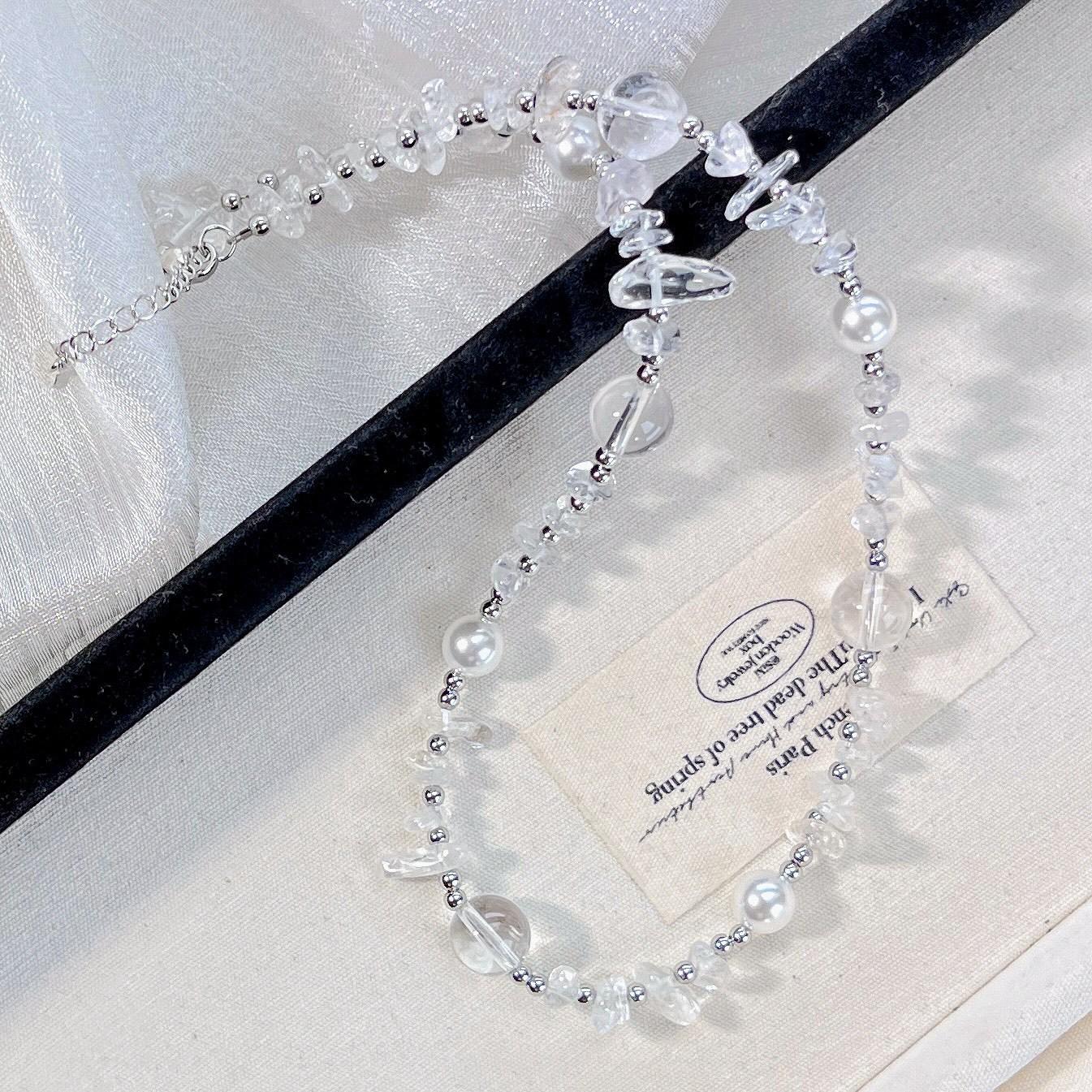 Natural White Crystal Artificial Crystal Pearl Mixed Wear Design Necklace Clavicle Chain