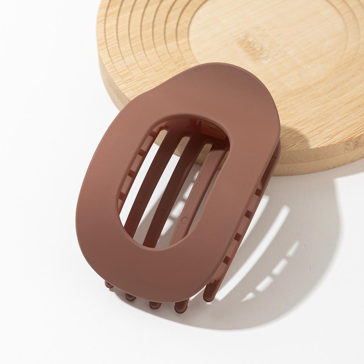 

Модный темпераментный полукруглый зажим для ПК креативная изогнутая гибкая шпилька для волос женский конский хвост диск для волос женский зажим для волос в форме акулы аксессуары для волос PC темно-коричневого