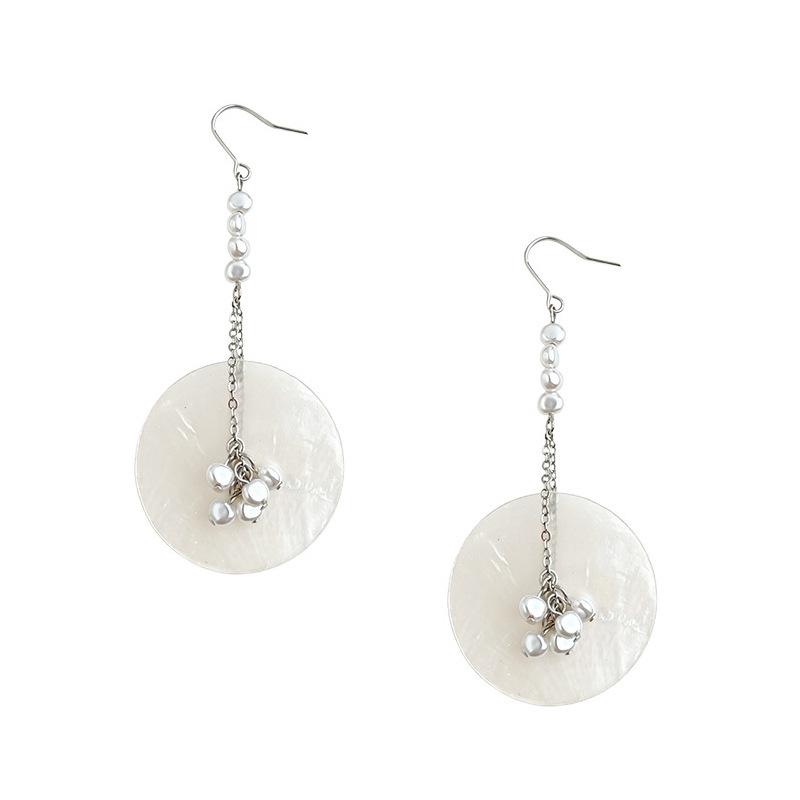 Handmade Elegant Pearl Tassel Earrings: Chic & Unique Design
