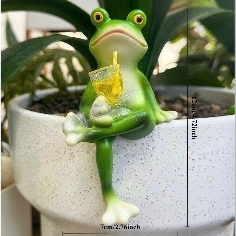 Adorable Frog  Resin Statue, Vibrant Green Outdoor Garden Decoration for Youngsters, Patio, Pond, or Tree Branch Display