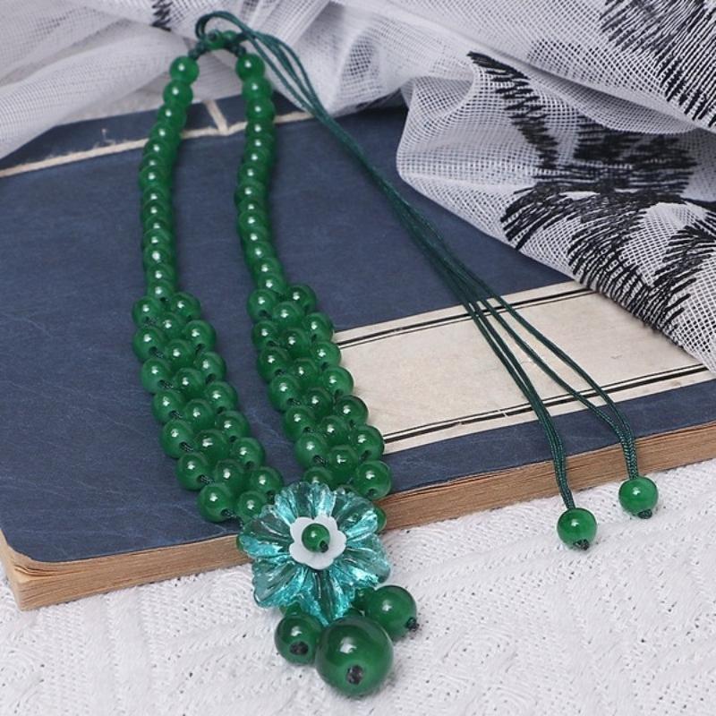 GEMCHIC Women's Ethnic Style Green Agate Beaded Necklace with Flower Pendant Adjustable Multi-Layer Choker