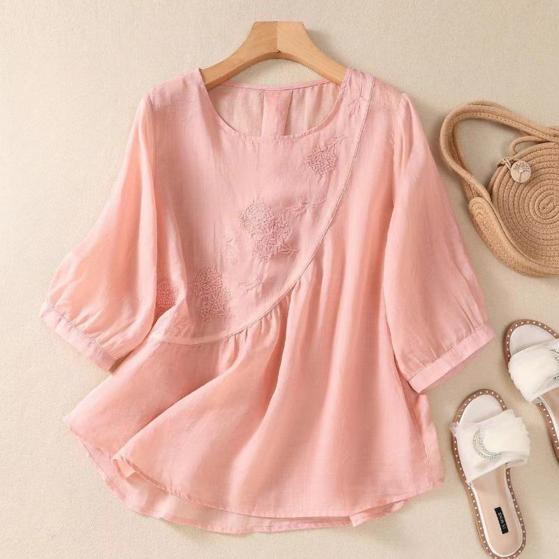 Embroidery Round Neck Summer New Women T-shirt Retro Thin Loose Short Sleeve Blouse Casual Sweet Simple Tops Ladies Office Solid Color Clothing
