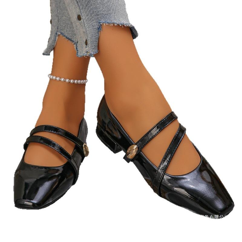 New Low-heeled, Shallow-toe Single Shoes with A Unique, Slender Strap and Elegant Square-toed Women's Shoes