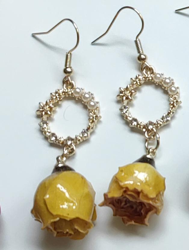 Natural Dried Rose Flower Earrings - Fresh, Sweet Ear Ornaments
