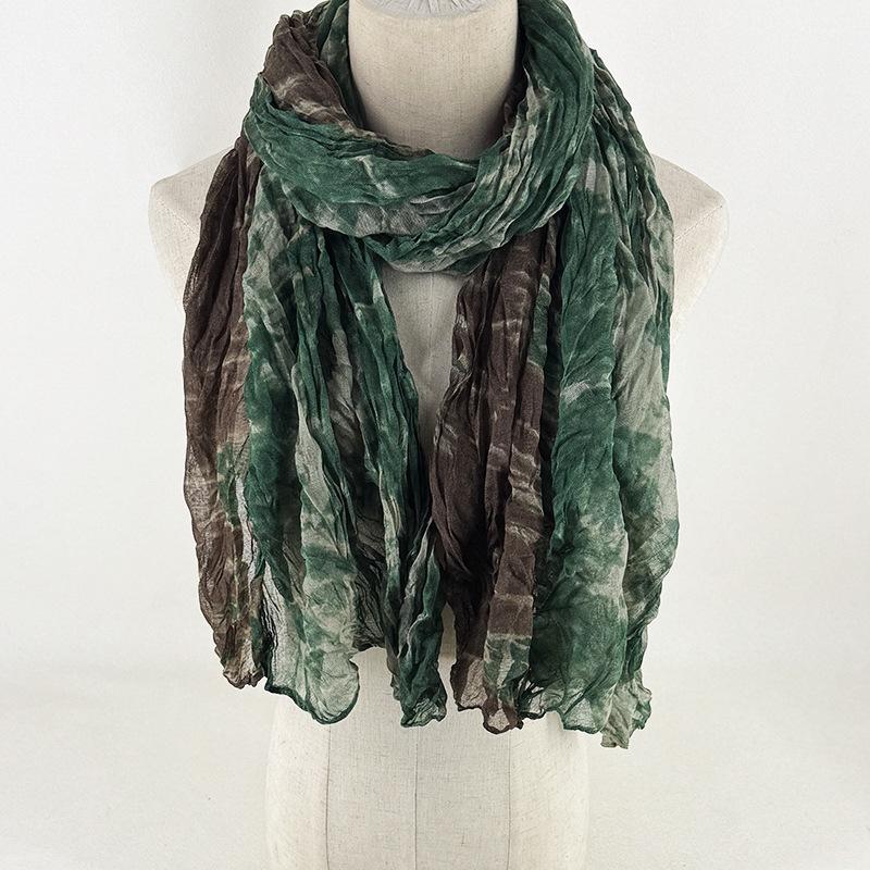 Women's Scarf Dyed and Pleated Scarf Neck Protection Warm and Windproof Versatile Accessory Scarf