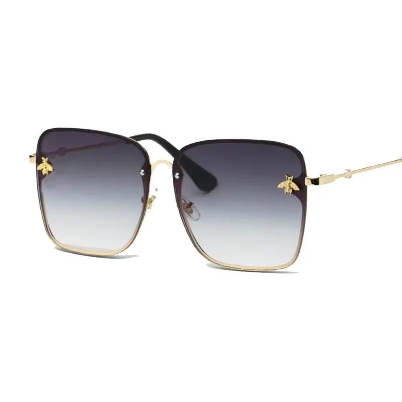Stylish Metal Frame Square Sunglasses for Women Men Outdoor Fashion Mirror Black Designer Sun Glasses