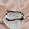 Geometric Oval Brooch for Autumn/Winter: Elegant and Smooth Design