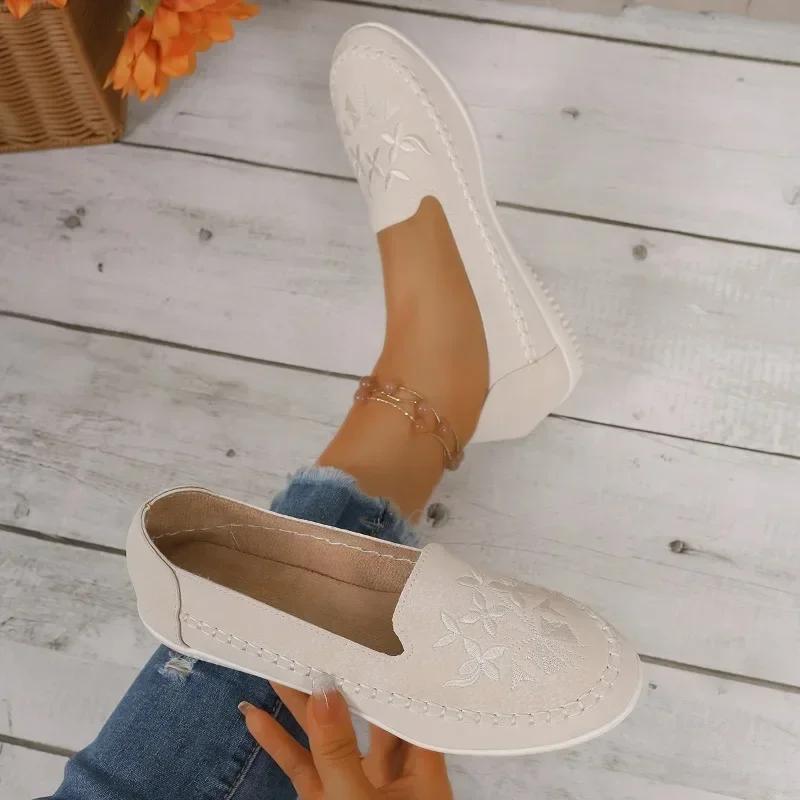 Fashion Hot Sale Shoes for Women 2024 Autumn New Embroidery Women's Flats Shoes Outdoors Casual Comfortable Work Shoes Zapatos De Mujer