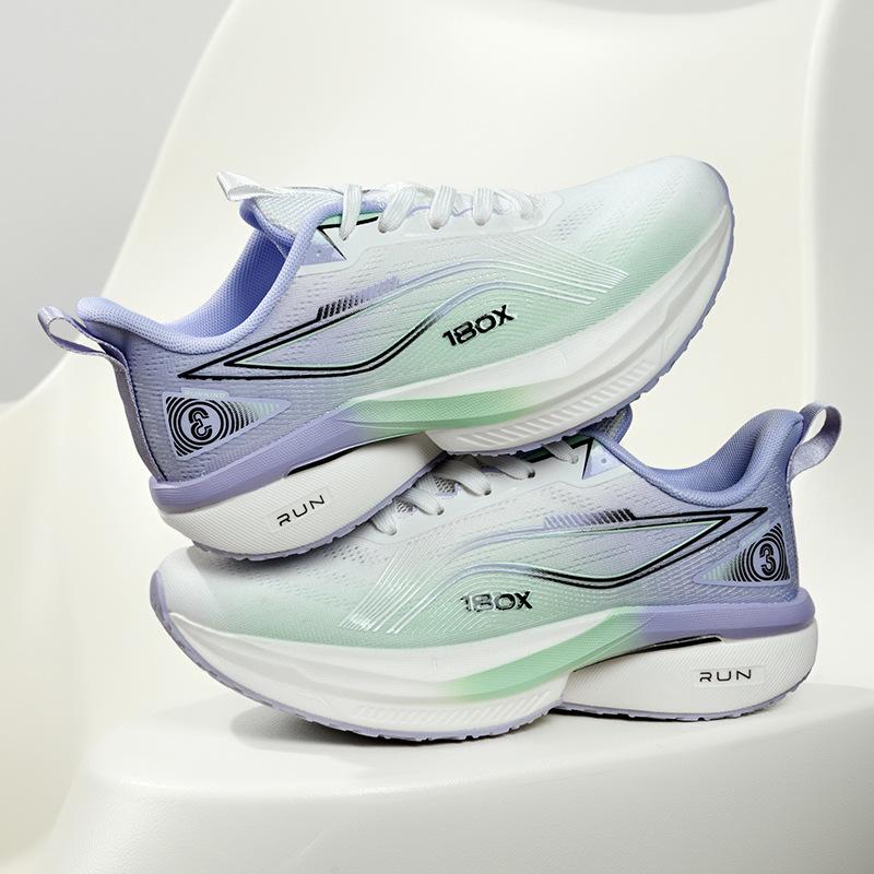 

2025 новые амортизирующие возвращающие удары гоночные кроссовки мужские и женские универсальные ультралегкие с толстой подошвой нескользящие для пар дышащие спортивные кроссовки 44