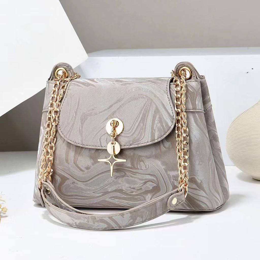 Elegant Macaron Color Chain Handbag For Stylish Daily Use With Spacious Design