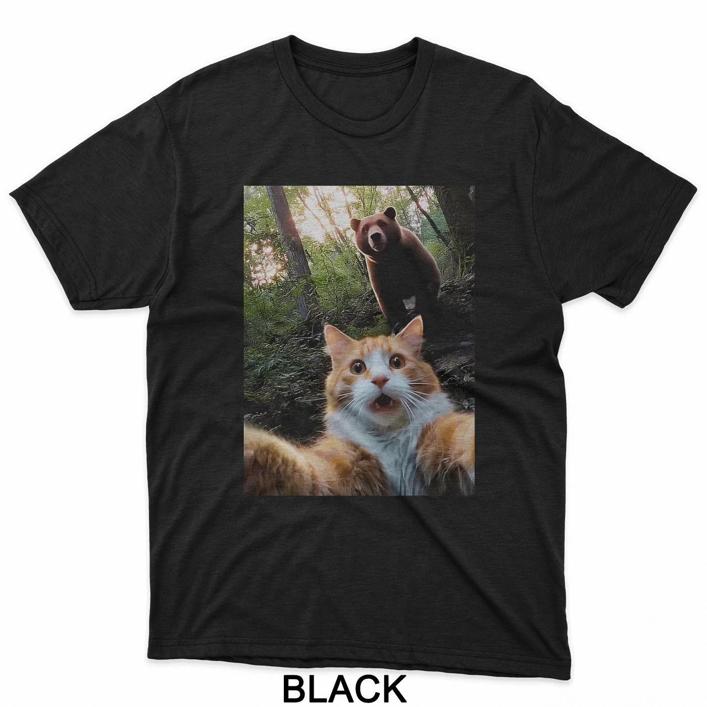 Funny Surprised Scared Cat Selfie Meme With Bear T-Shirt M