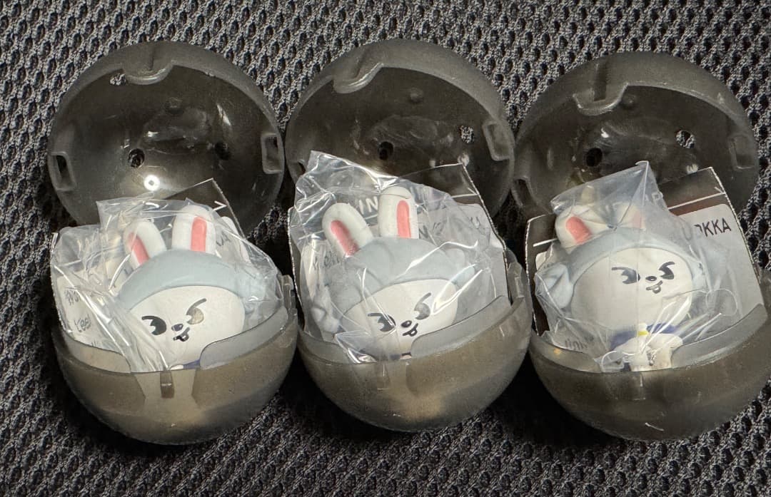 

[Б/В] Фігурка для сауни SKZOO Leebit (Ріно) 3 штуки + Дзеркальні наклейки тощо.