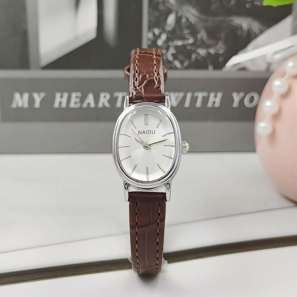 Oval Women's Leather Strap Quartz Watch – Elegant and Stylish Design