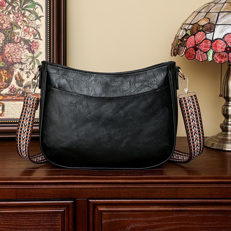 

Retro women s messenger bag, soft leather bag, large-capacity work commute leisure shoulder bag чёрный