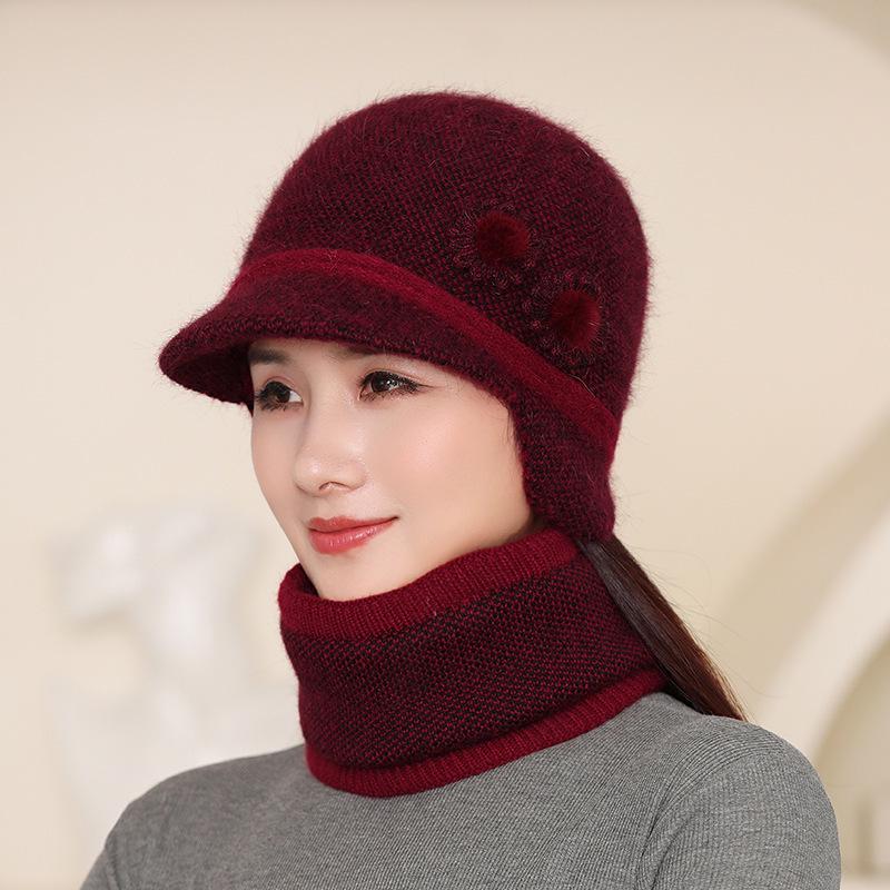 Women's Winter Wool Baseball Cap: Warm, Thick, Velvet-Lined Cold-Proof Hat for Middle-Aged and Elderly.