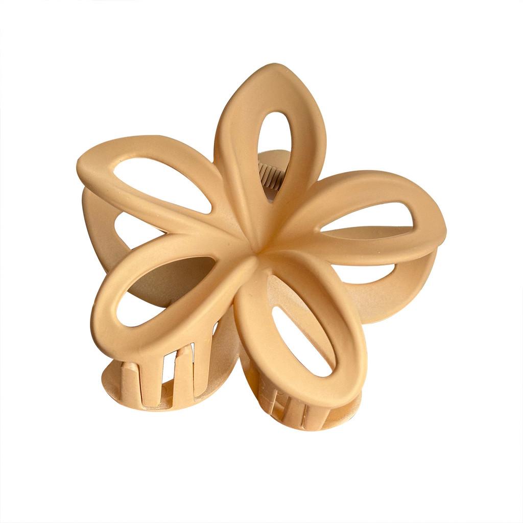 Versatile Egg Flower Hair Claw Clip In Multiple Colors For Effortless Styling And Fashion