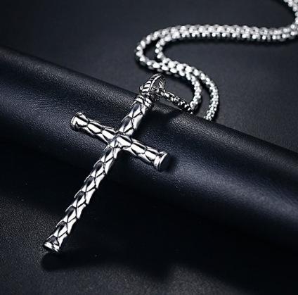 Men Titanium Steel Pharaoh Spear Necklace Hip Hop Bold Collarbone Chain Personality Pendant Sweater Chain