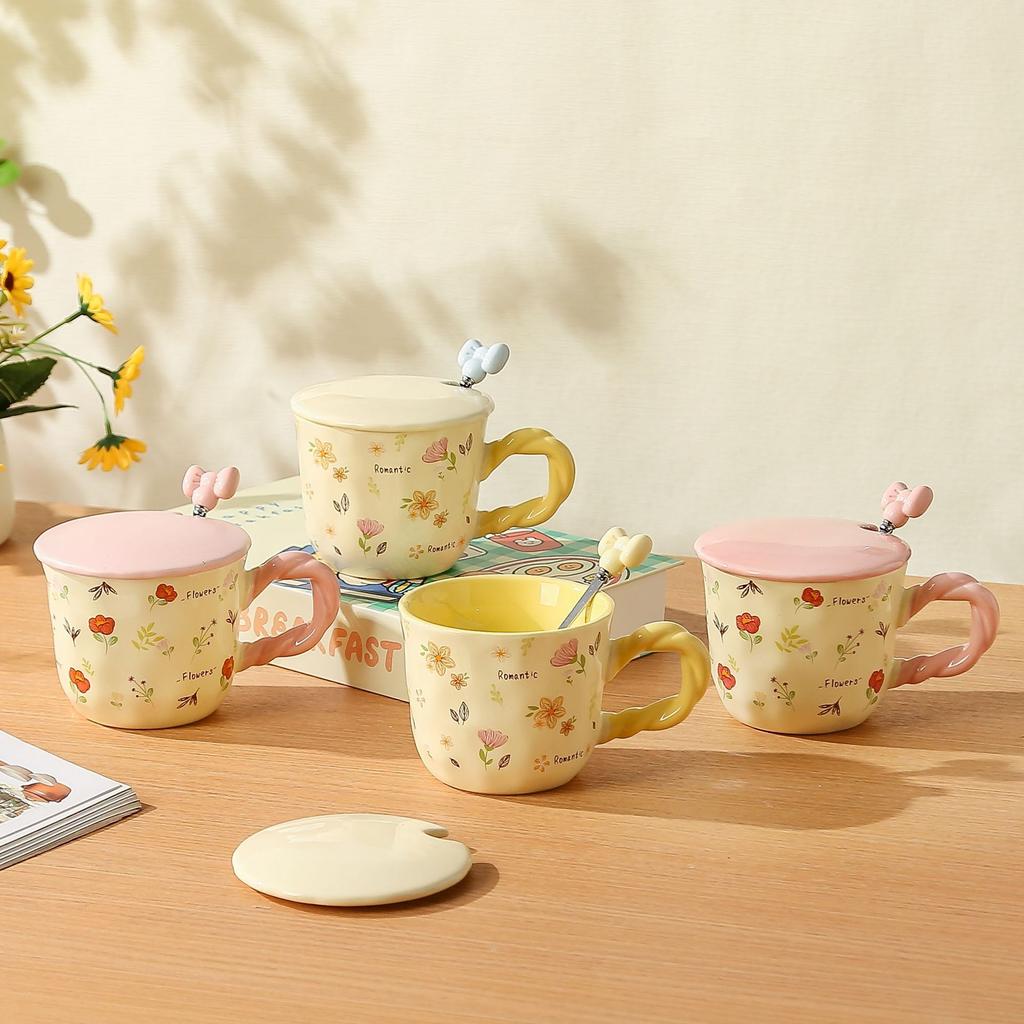 Small fresh ceramic cup with lid spoon mug holiday gift cup household coffee cup souvenir gift box water cup