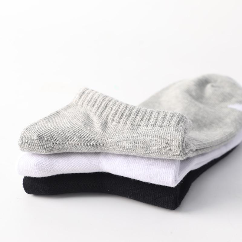 Li Ning Unisex Ankle Socks LNBJ107-1