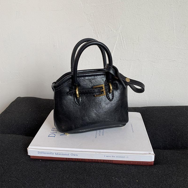 Autumn and winter portable commuter bag women's new large-capacity shoulder tote bag high-end underarm bag tide