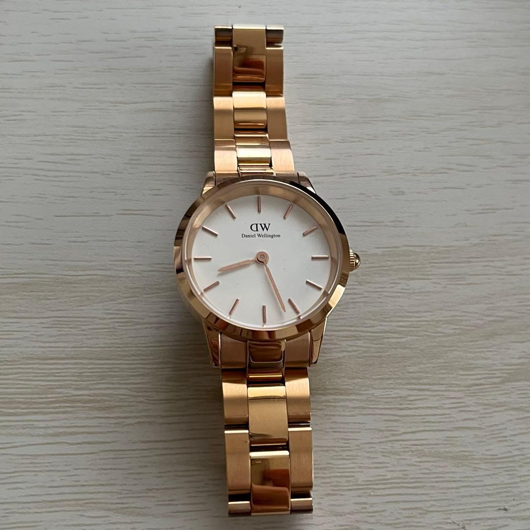 Used daniel wellington watch