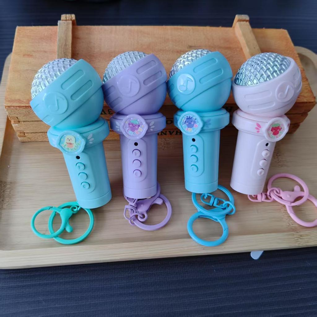 Plastic Microphone Key Holder Cute Microphone Bag Charm Recording Microphone Pendant Classic For Keys Nostalgic Gifts Wholesale