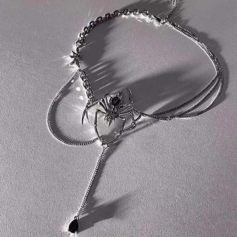 Gothic Spider Crystal Pendant Necklace for Women Dark Long Tassel Chain Spicy Girl Chokers Y2K Accessories Fashion Jewelry Party