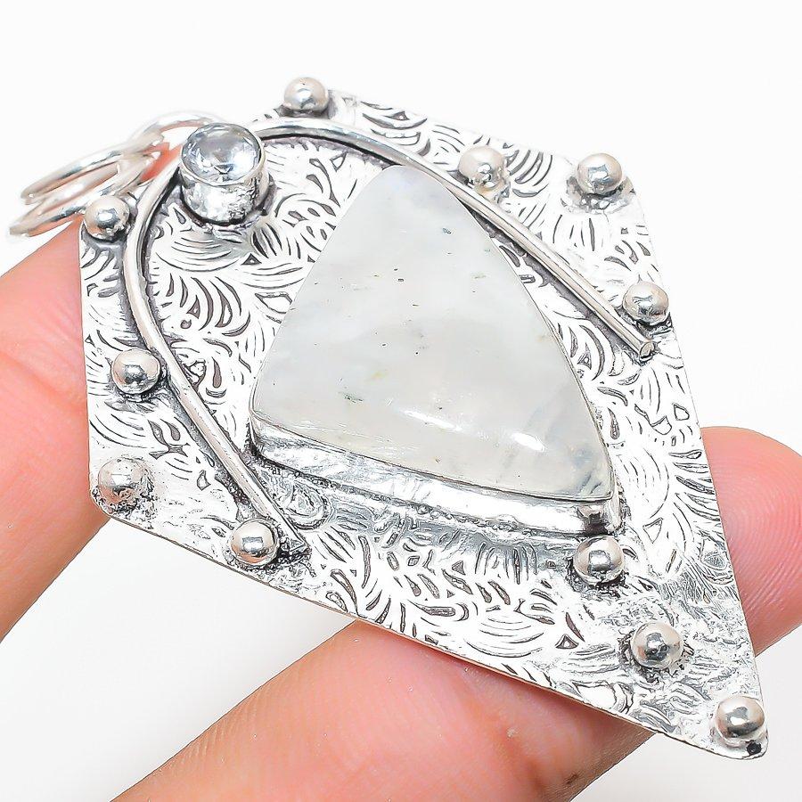 

Rainbow Moonstone, White Topaz 925 Sterling Silver Jewelry Pendant 2.88 B2C26