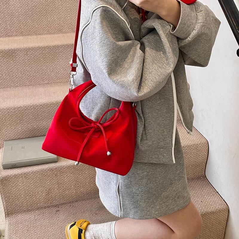 Small Bag Bag Women's New Summer Versatile Messenger Bag Popular Handbag Bucket Bag