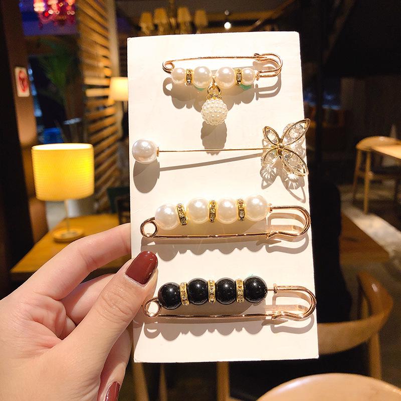 Women's Waist-Tightening Elastic Brooch Pin - Anti-Exposure Buckle for Clothes and Skirts