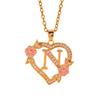 Zierliches Messing Initialen-Halskette Mit Floralem Herz-Ausschnitt Design Verstellbare Kette Leichter Romantik Schmuck