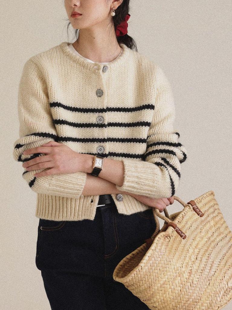 Damen 2023 Herbst/Winter Gestreifte Strickjacke: Literarischer Retro Lockerer Stil Pullover