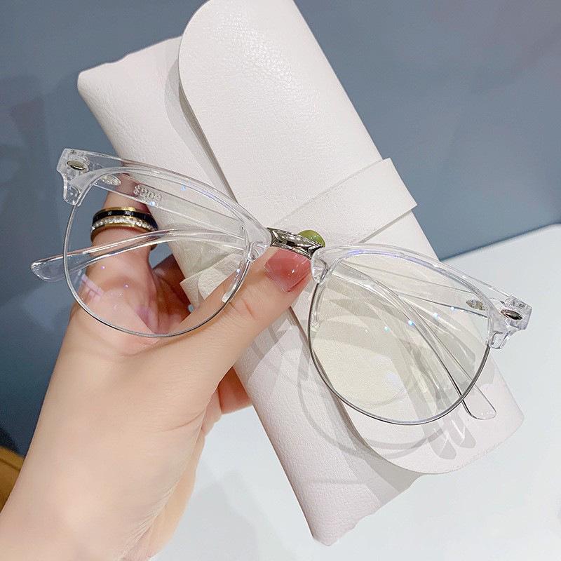 Women's Ultralight Anti-Blue Light Glasses - Fashionable High-End Eyebrow Frame