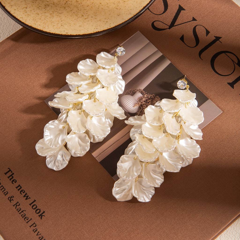 Super Fairy Long Style Surrounded By Shell Fringed Earrings, Light Luxury Fashion Super Fairy High-End Temperament Earrings