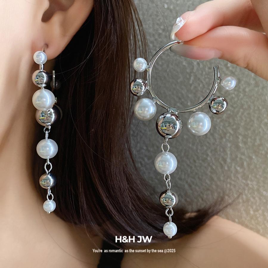 Silver needle pearl C-shaped fringed earrings new light luxury fashion temperament earrings niche high-end earrings women