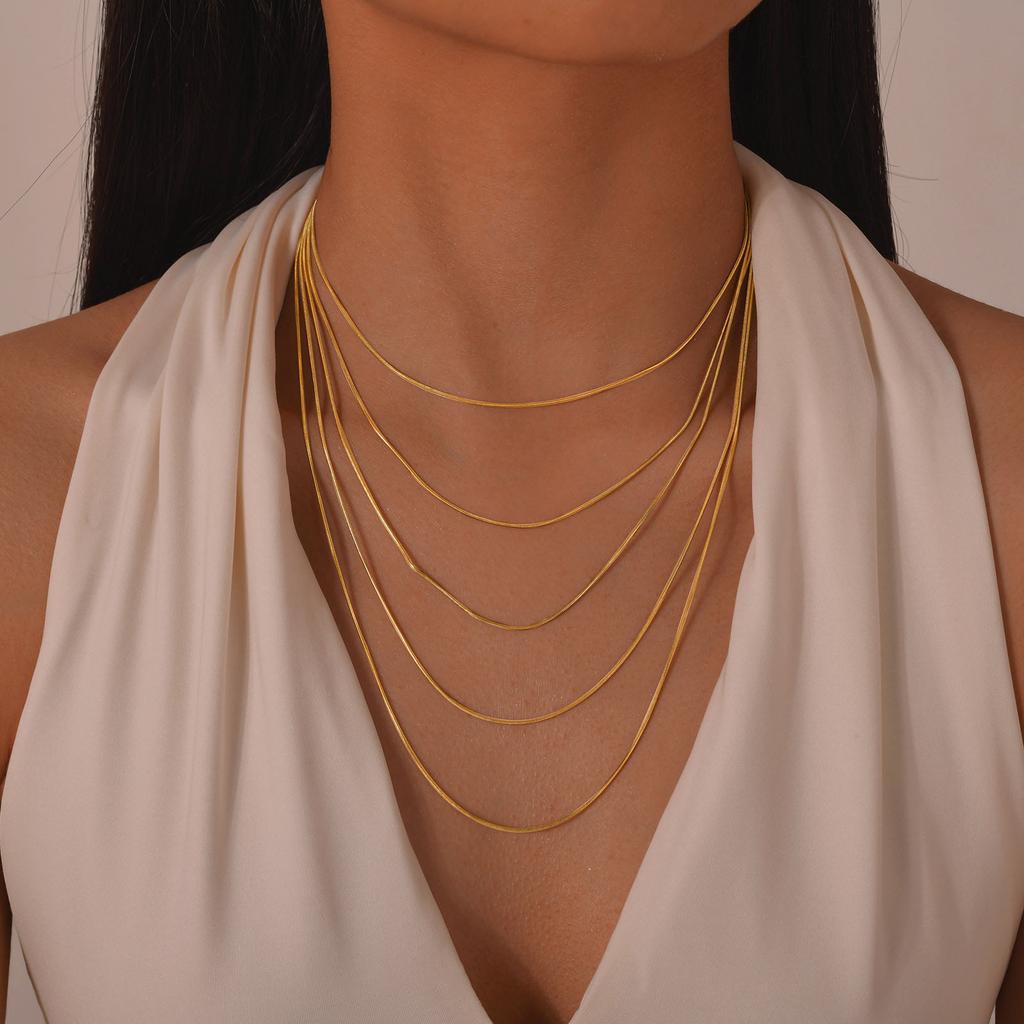 Mehrschichtige dünne Halsketten Minimalistisch für Damen Zierlich Vergoldeter Edelstahl Stapelbare Ketten Halskette Schmuck