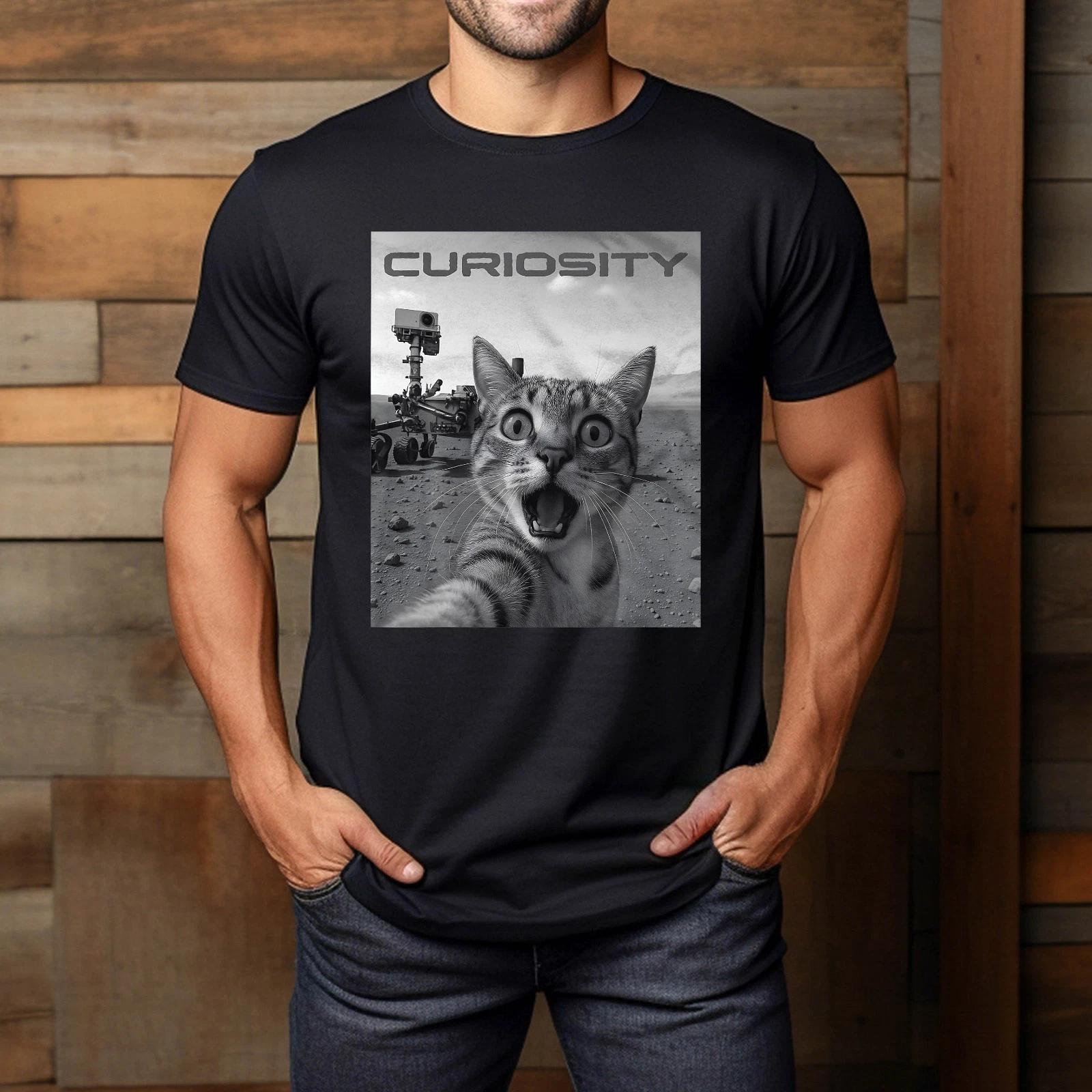 Funny Cat Selfie Meme On Mars Curiosity Pun For Space Lovers T-Shirt 2XL