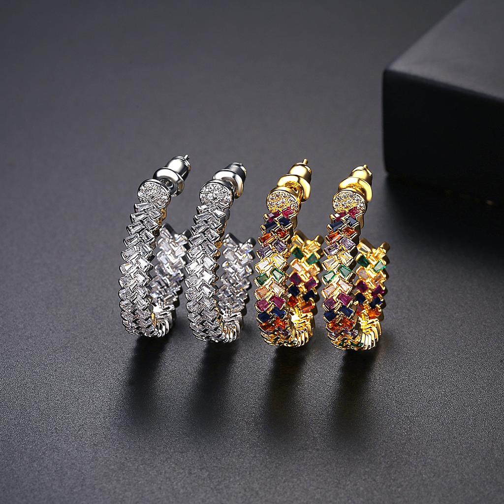 LUOTEEMI 2026  Large Gold Hoop Earrings Women Fashion European Trendy Rainbow Earring