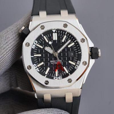 Reloj Automático Impermeable para Hombre Royal A Oak Serie P con Esfera Luminosa - Modelo 15720 Offshore
