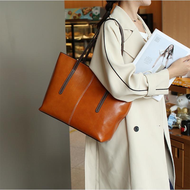 Genuine Leather Tote Bag Women's Large Capacity Vintage Cross-body Bag Women's Commuter Large Shoulder Underarm Bag