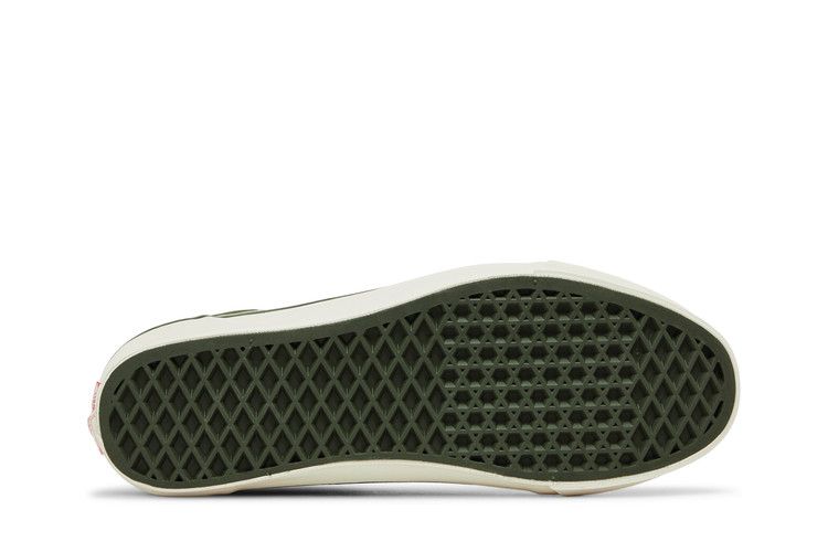 Men's Sneakers Undefeated x Vans OG Old Skool LX 'U-Man - Grasshopper'