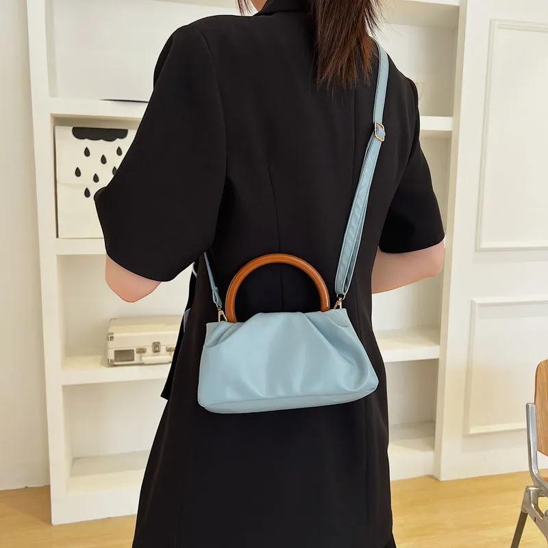 WTEMPO Einfache einfarbige Holzgriff Falten Wolke Kleine Handtaschen Mini Einzelne Schulter Umhängetaschen Handtaschen