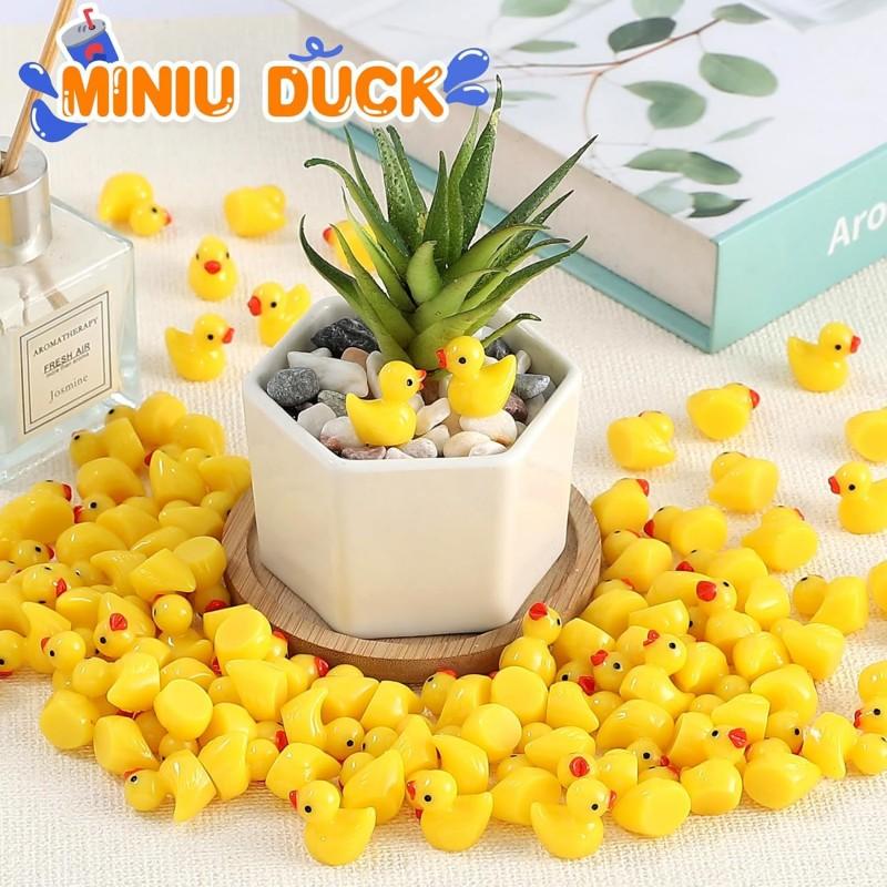 100/200 Pcs Mini Resin Ducks Bulk Tiny Ducks Set for Potted Miniature Decoration Garden Dollhouse Cake Decoration DIY Party Toys