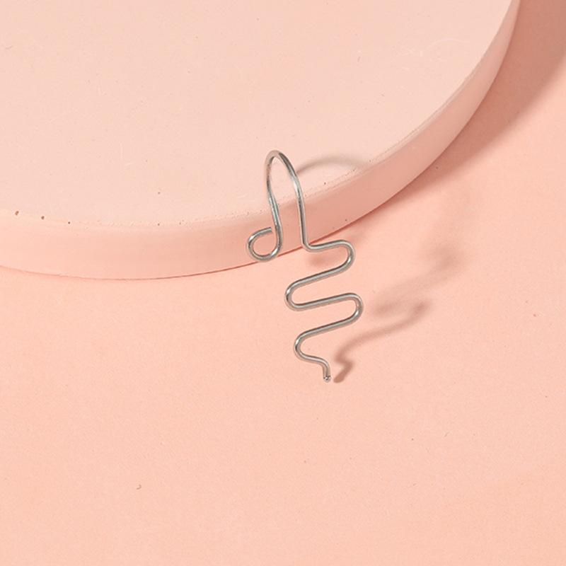 

Европейские и американские ювелирные изделия из проколов любят и обнимают круг Носовое кольцо Носовые ногти Противоаллергический тренд Новый стиль Неперфорированное поддельное носовое кольцо