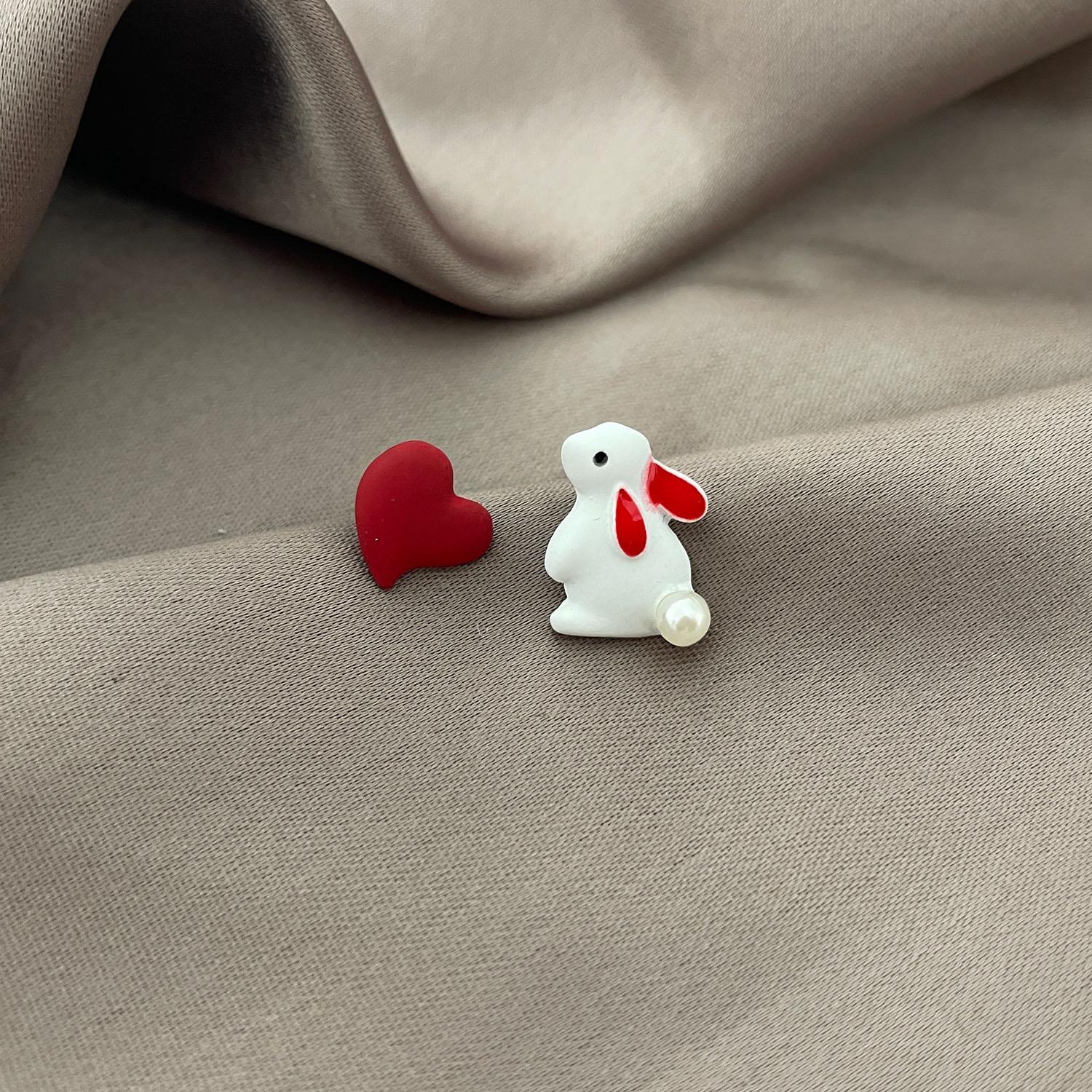 

Kids Asymmetric Animal Cat Love Heart Earrings Lovely Grey Mouse&Cheese Rabbit&Flower Ear Stud Earrings Student Jewelry Gifts