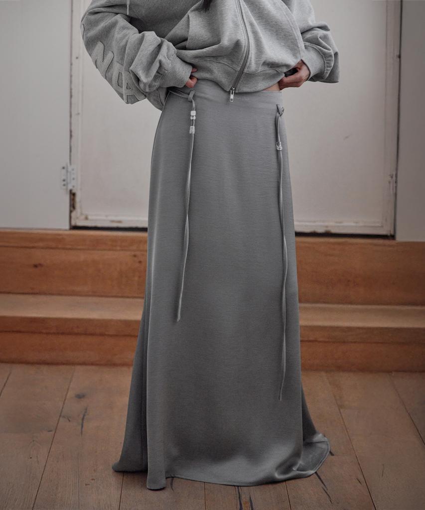 Leondeondada Glossy Satin Long Skirt, Gray