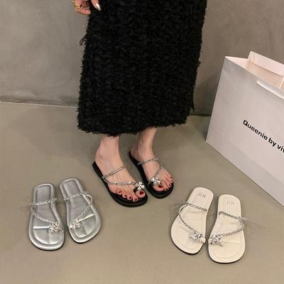 Internet Celebrity Explosion Flat Bottom Set Toe Fairy Flip-flops Female Wear 2024 Summer New French Cool Slippers Female