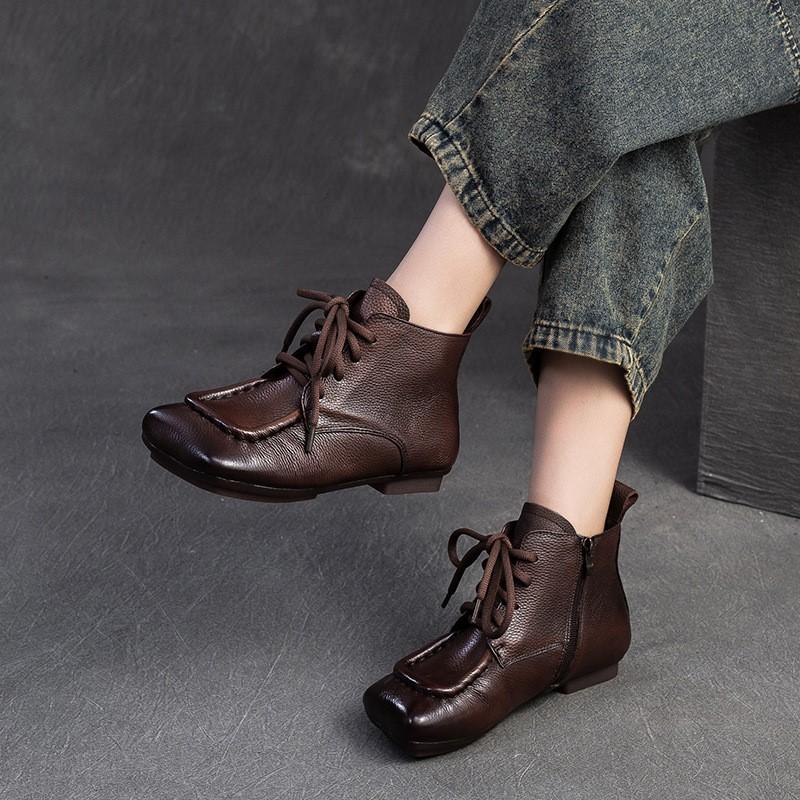 Johnature Kurze Stiefel aus echtem Leder im Retro-Stil mit bequemer, quadratischer Zehenpartie und Schnürung für Damen